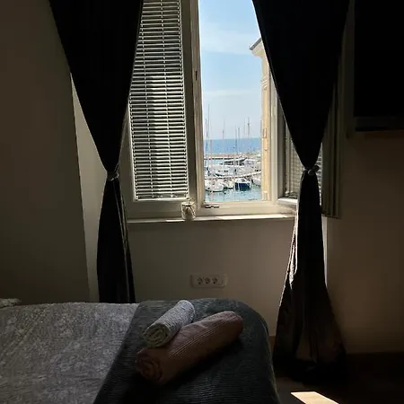 Labi's Seaview شقة *